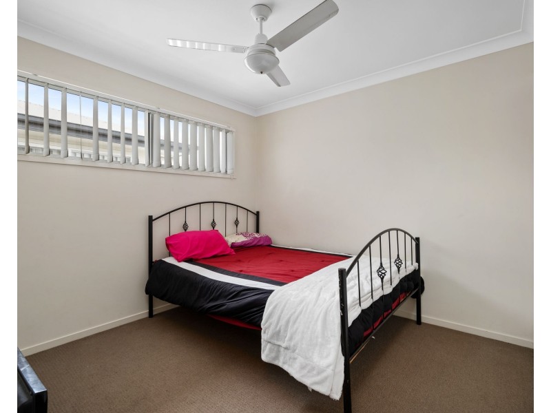 85 Emsworth Street, Wynnum QLD 4178