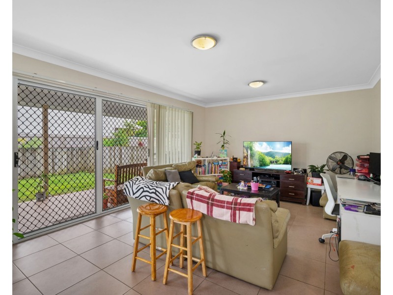 85 Emsworth Street, Wynnum QLD 4178