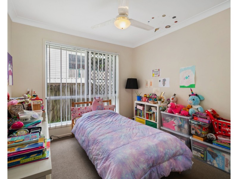 85 Emsworth Street, Wynnum QLD 4178