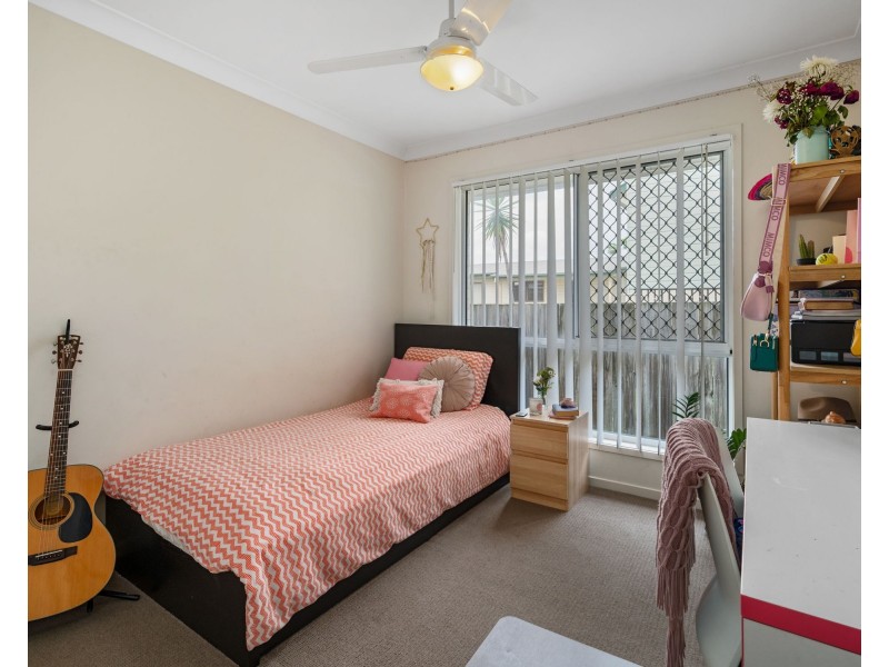 85 Emsworth Street, Wynnum QLD 4178
