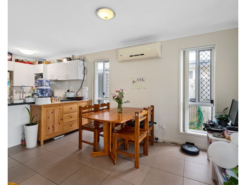 85 Emsworth Street, Wynnum QLD 4178