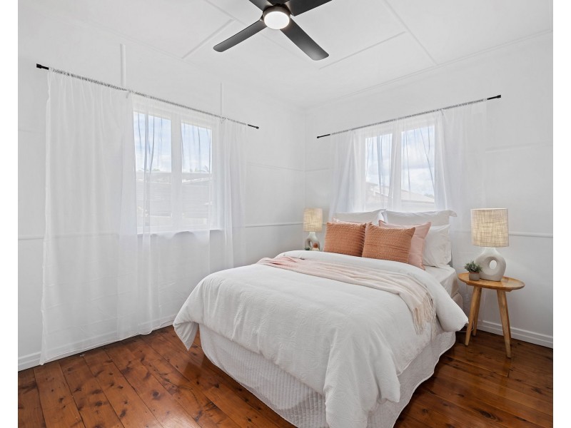 92 Constellation Way, Wynnum QLD 4178