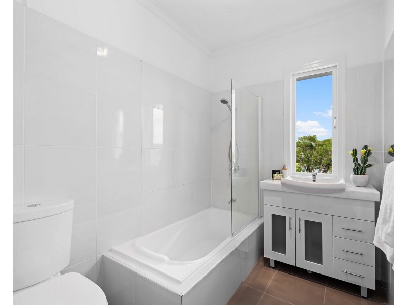 92 Constellation Way, Wynnum QLD 4178