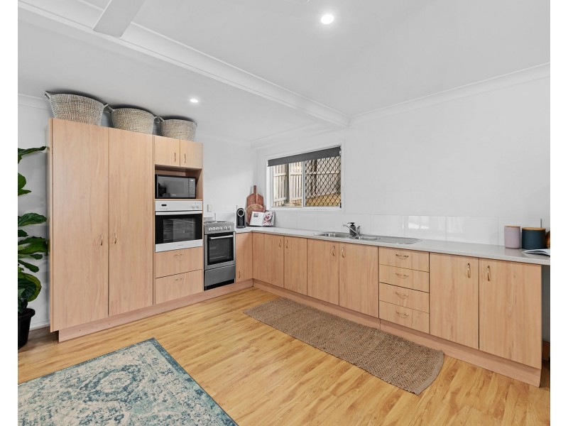 92 Constellation Way, Wynnum QLD 4178