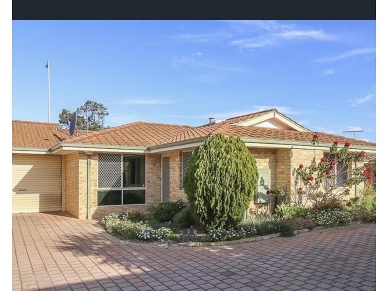 4/4 Callander Avenue, Kinross WA 6028