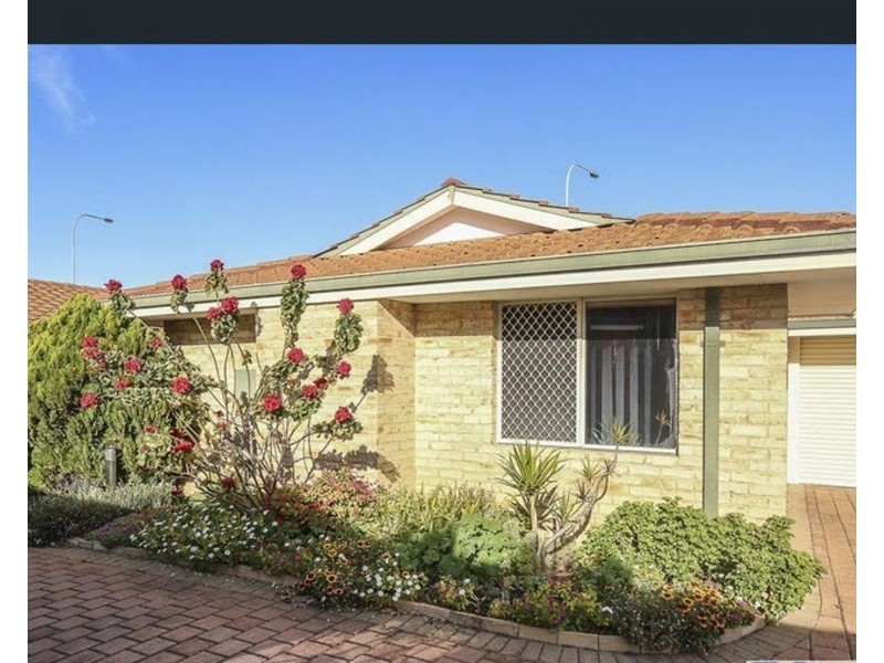 4/4 Callander Avenue, Kinross WA 6028