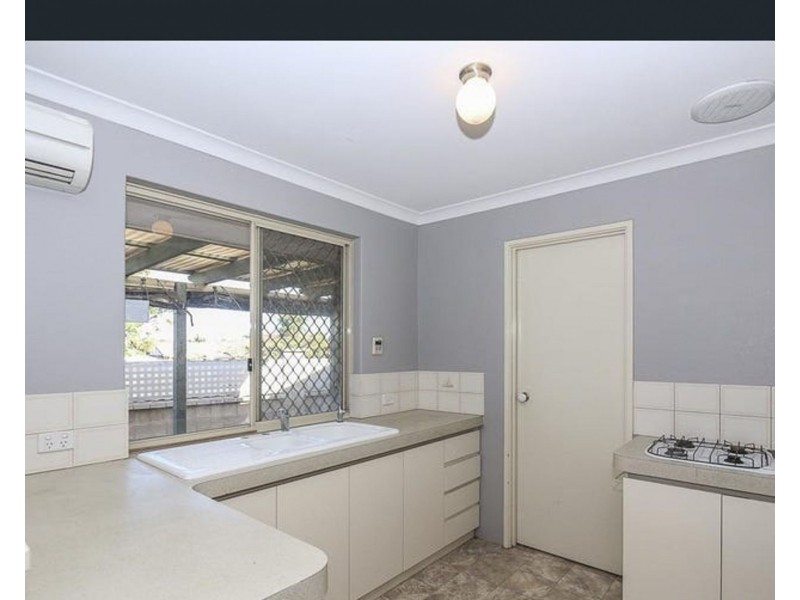 4/4 Callander Avenue, Kinross WA 6028