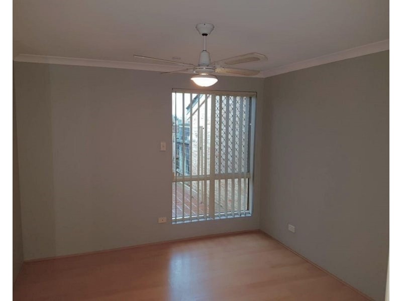 4/4 Callander Avenue, Kinross WA 6028