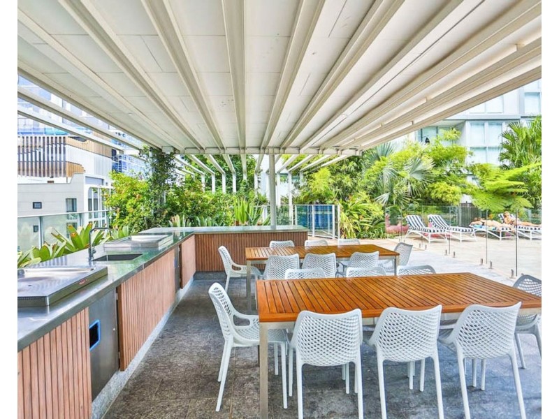 11211/88 Doggett St, Newstead QLD 4006