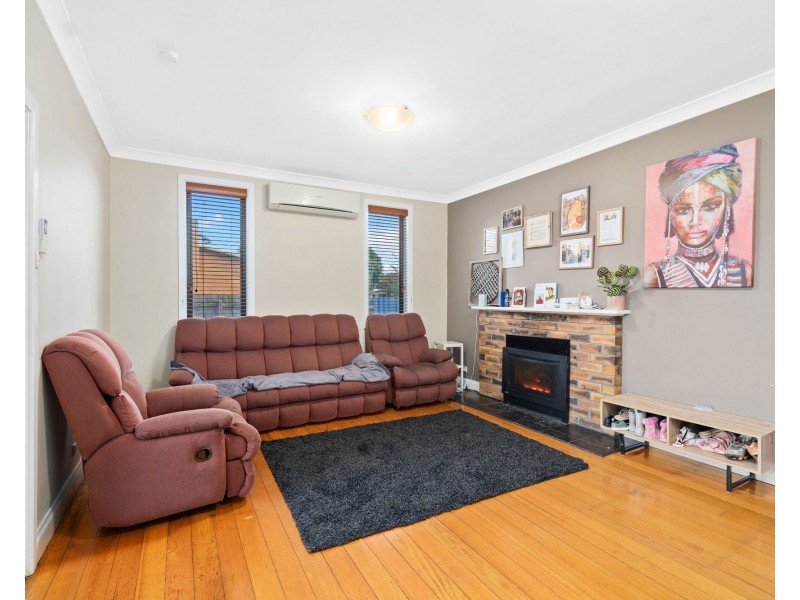 12 Bergen Crescent, Sale VIC 3850