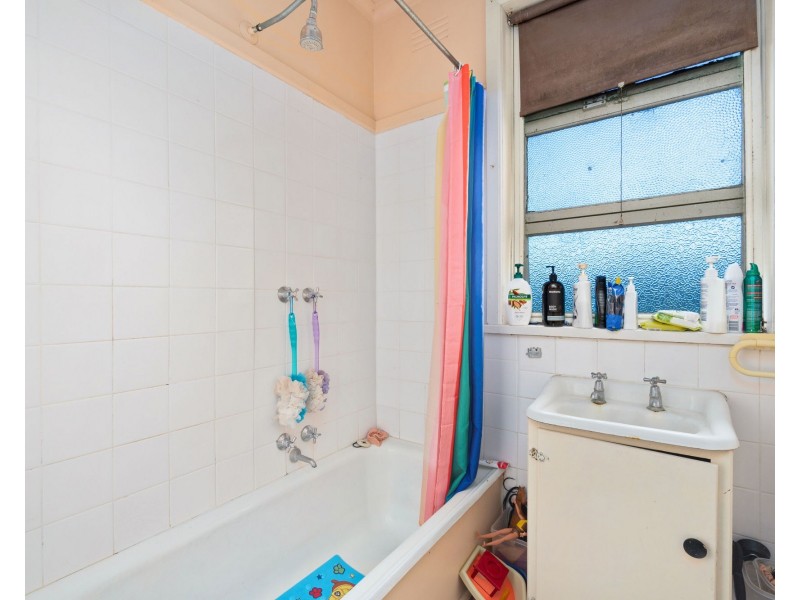 12 Bergen Crescent, Sale VIC 3850
