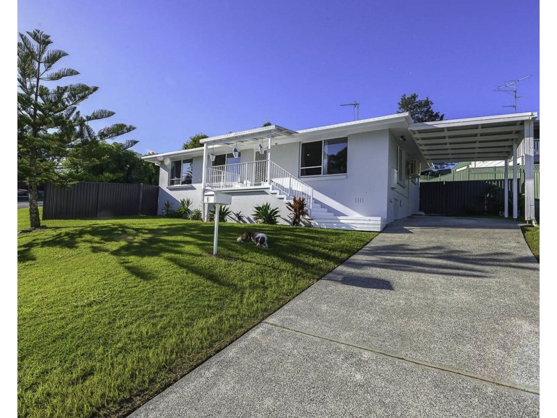5 Theodore Place, Molendinar QLD 4214