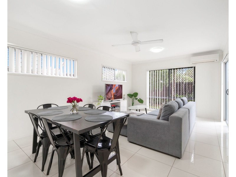 26/12 Singh St, Wynnum West QLD 4178