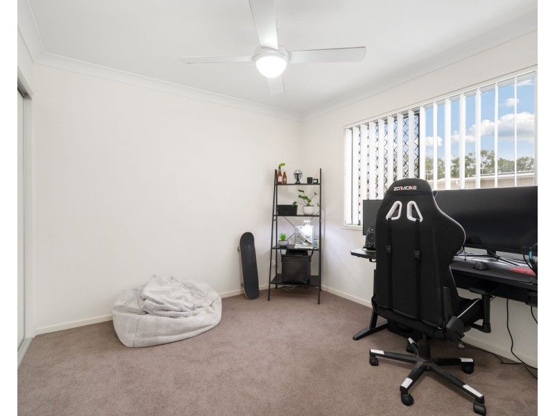 26/12 Singh St, Wynnum West QLD 4178