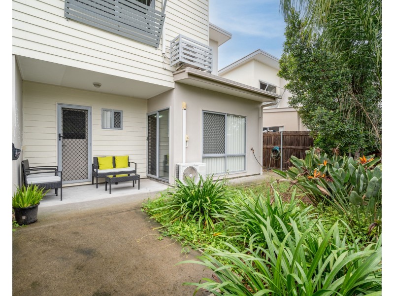 26/12 Singh St, Wynnum West QLD 4178