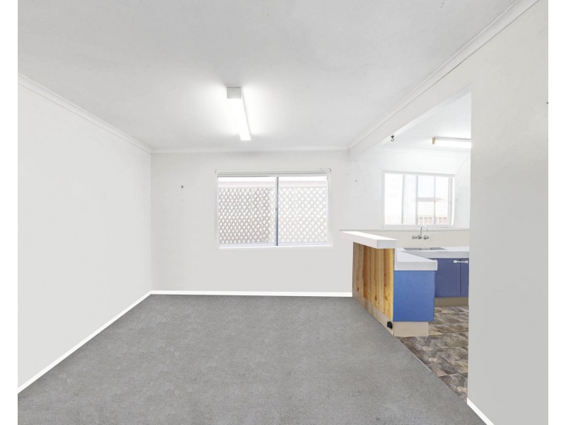 28 Gillian Street, Beachmere QLD 4510
