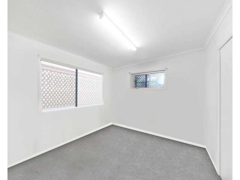 28 Gillian Street, Beachmere QLD 4510