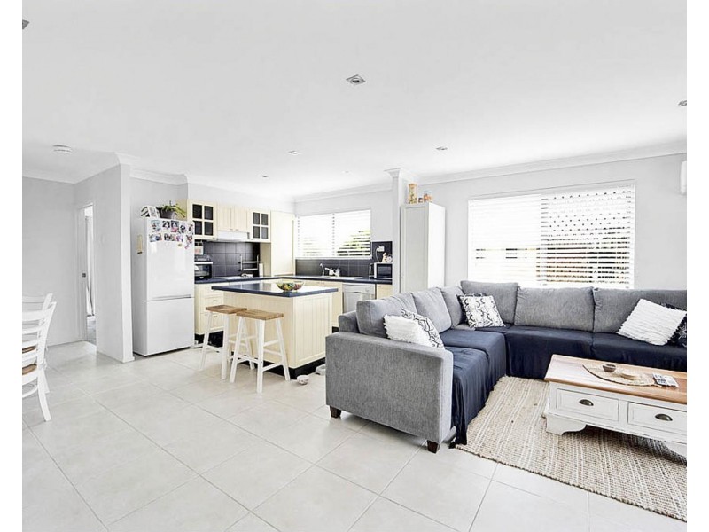 6/46 Oceanic Drive, Mermaid Waters QLD 4218