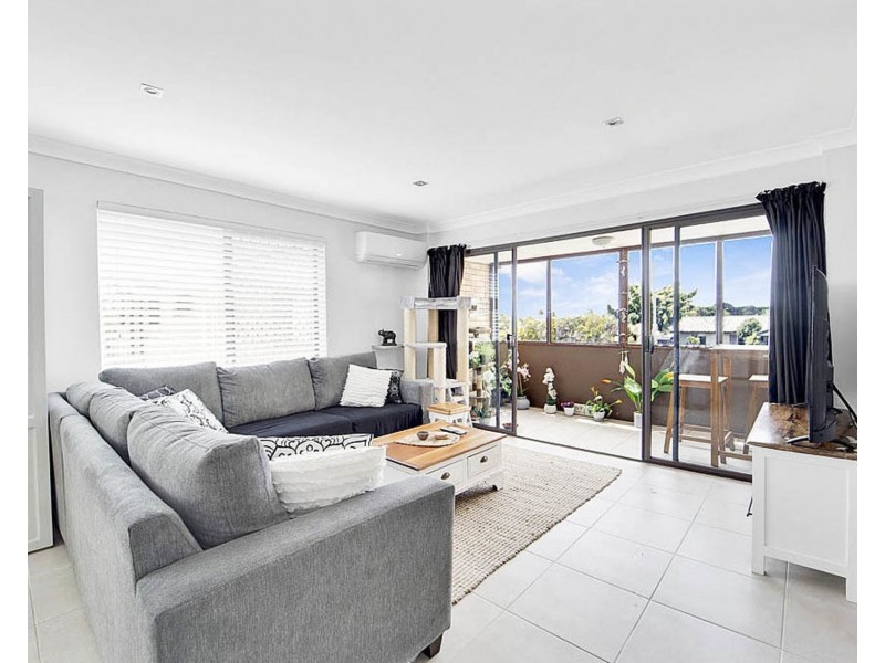 6/46 Oceanic Drive, Mermaid Waters QLD 4218