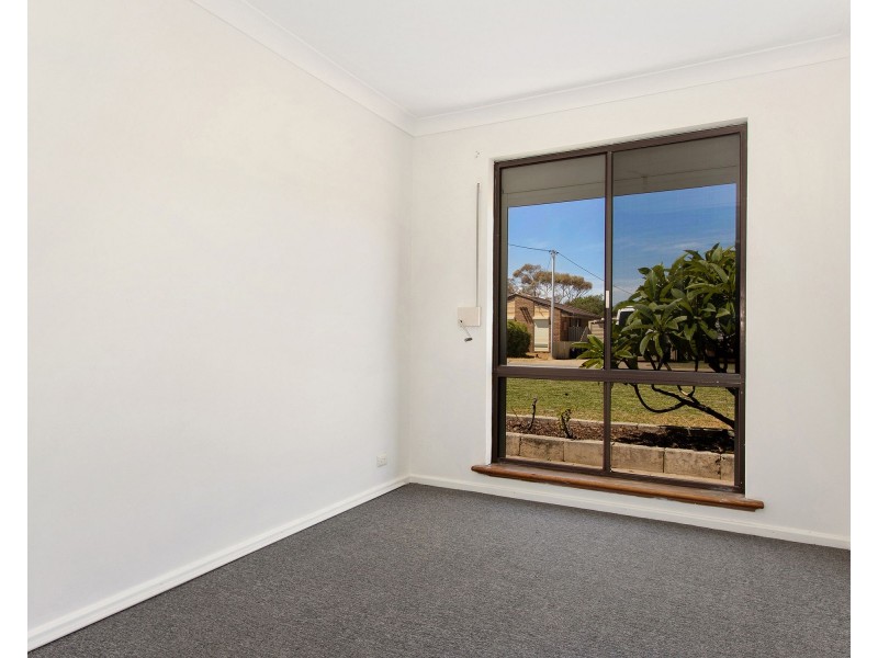 6 Voyager Court, Cooloongup WA 6168