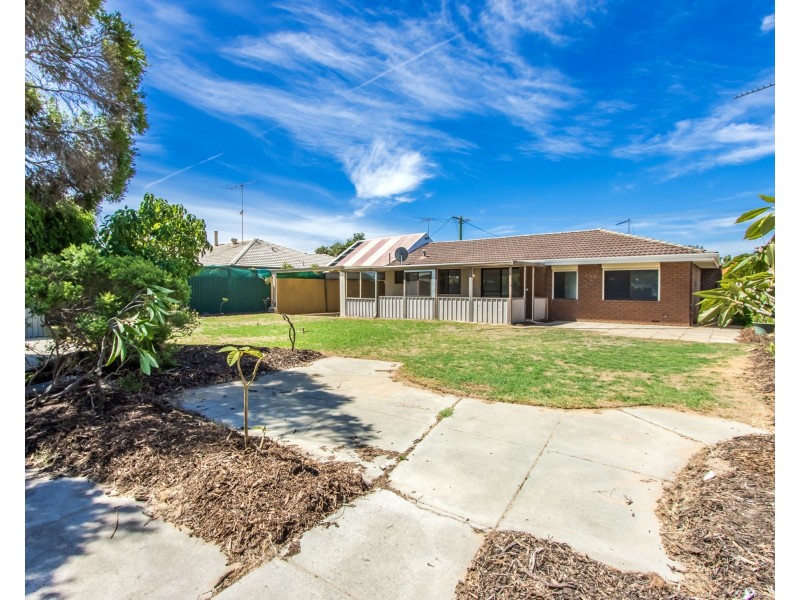 6 Voyager Court, Cooloongup WA 6168