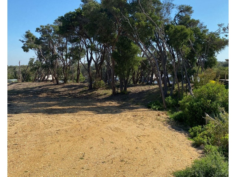 30 Pacific Court, Golden Beach VIC 3851