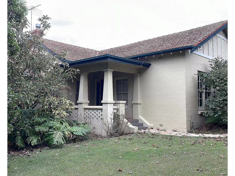 8 Broughton Road, Surrey Hills VIC 3127