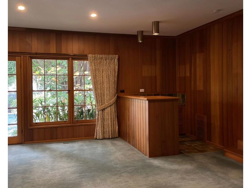 8 Broughton Road, Surrey Hills VIC 3127