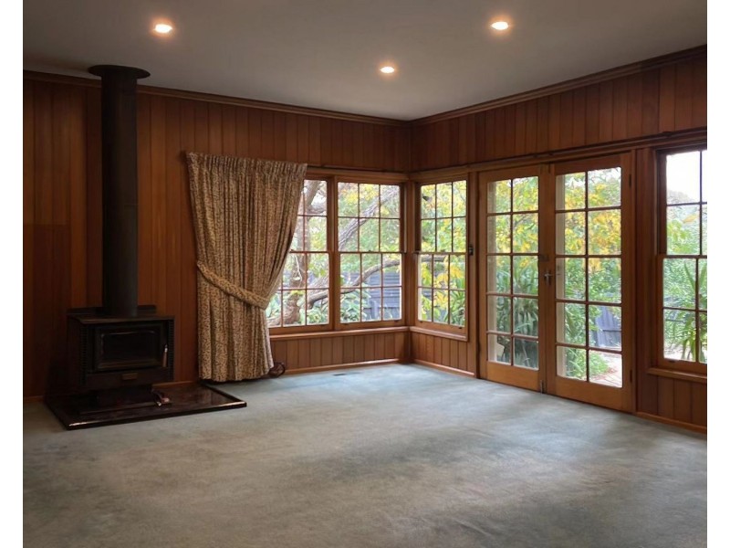 8 Broughton Road, Surrey Hills VIC 3127