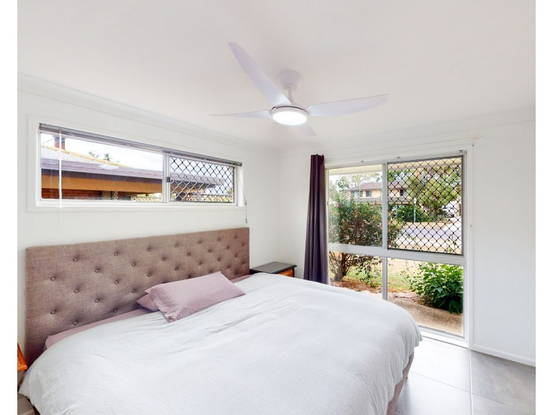 7 SANDPIPER ST, Beachmere QLD 4510