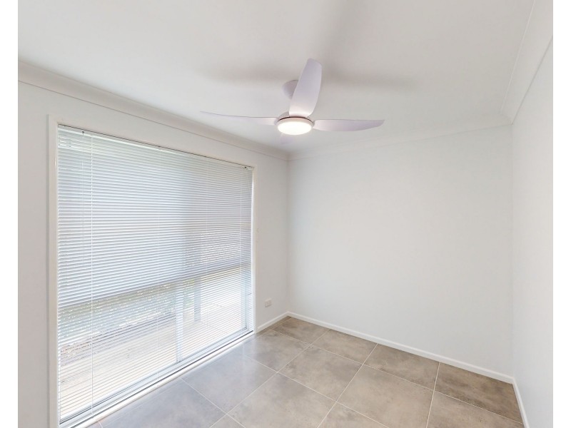 7 SANDPIPER ST, Beachmere QLD 4510
