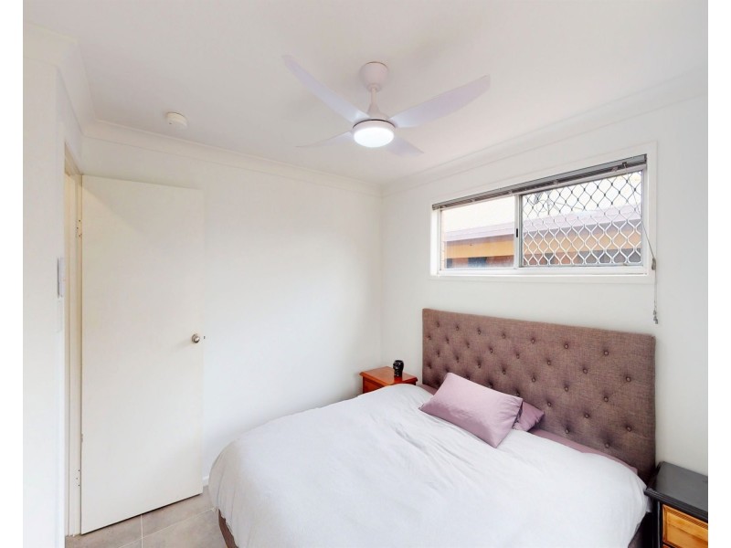 7 SANDPIPER ST, Beachmere QLD 4510