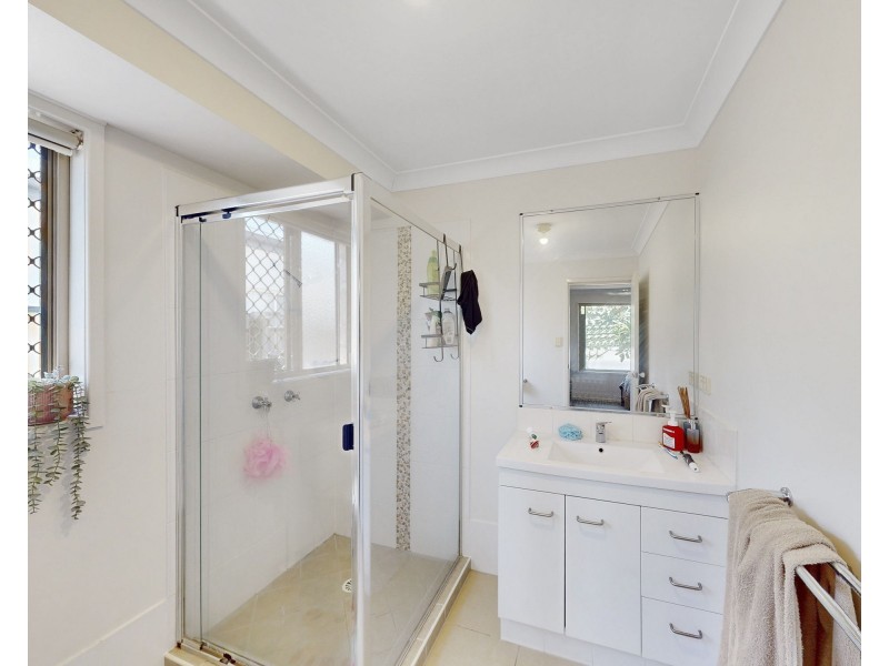 47 Columbia Drive, Beachmere QLD 4510