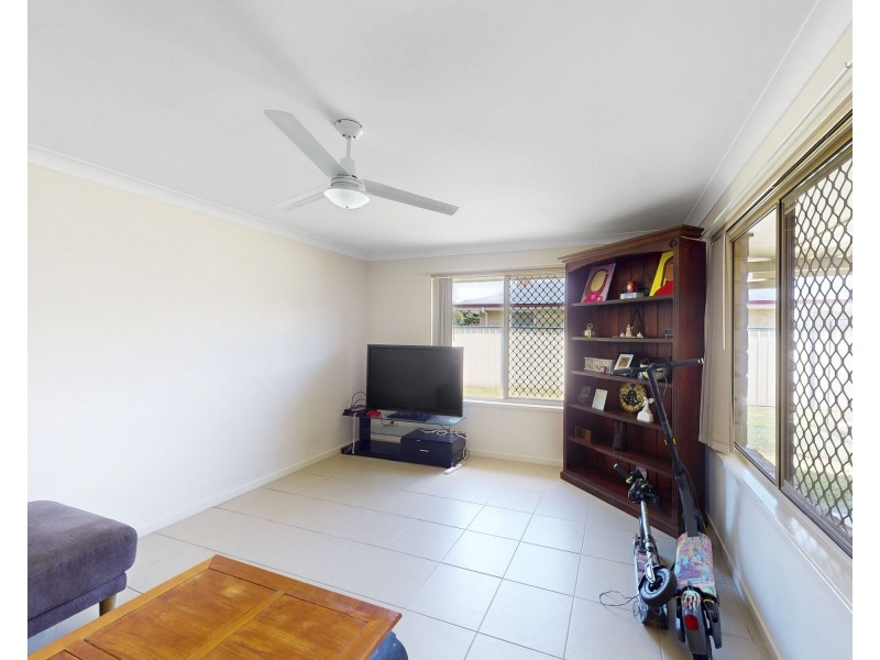 47 Columbia Drive, Beachmere QLD 4510