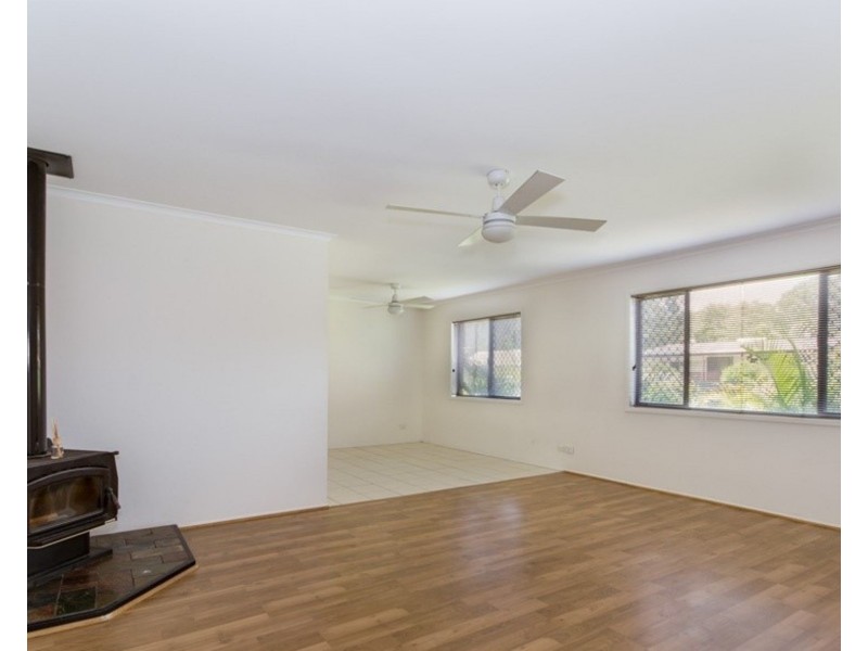 4 Patrick Street, Beachmere QLD 4510