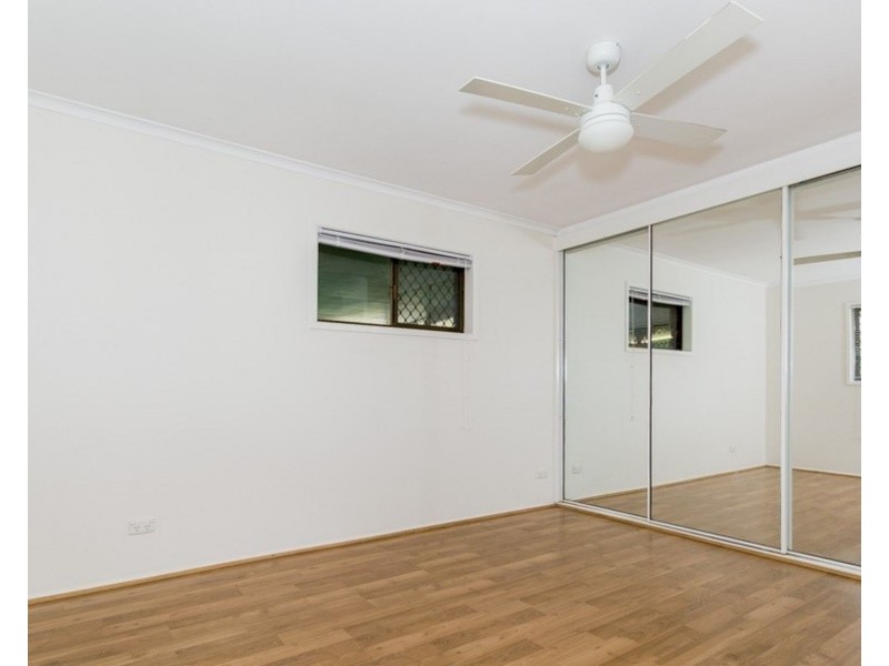 4 Patrick Street, Beachmere QLD 4510
