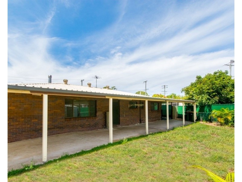4 Patrick Street, Beachmere QLD 4510