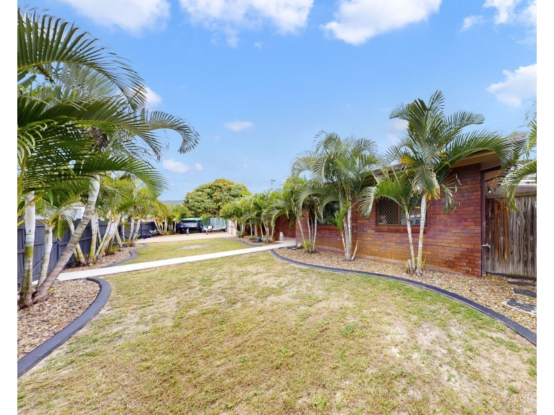 4 Patrick Street, Beachmere QLD 4510