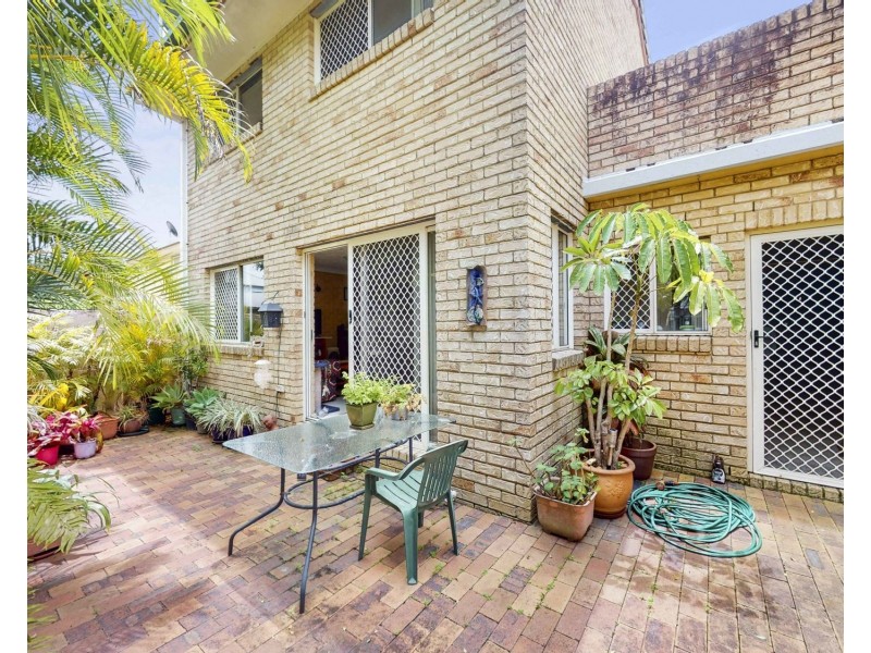 5/15 Coronation Avenue, Beachmere QLD 4510