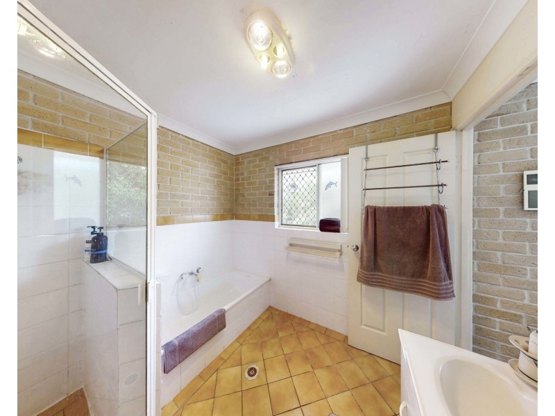 5/15 Coronation Avenue, Beachmere QLD 4510