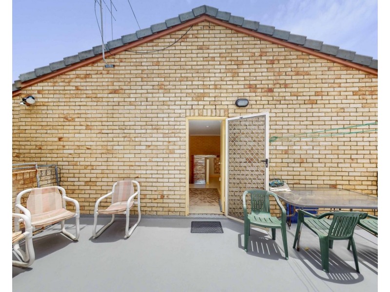5/15 Coronation Avenue, Beachmere QLD 4510
