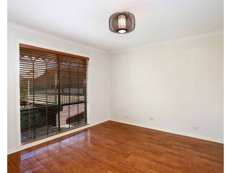 33 Clematis Close, Meadow Heights VIC 3048