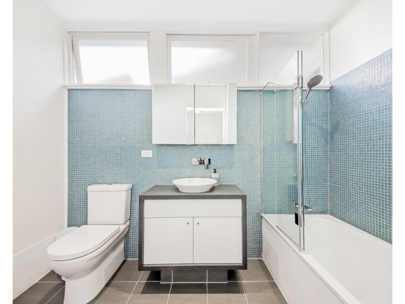 42 Langside Road, Hamilton QLD 4007