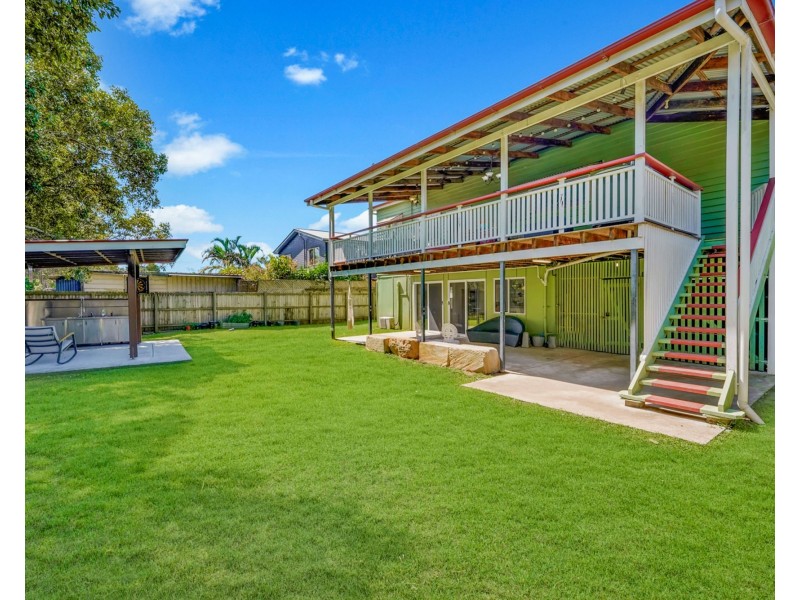 114 Biggs Avenue, Beachmere QLD 4510
