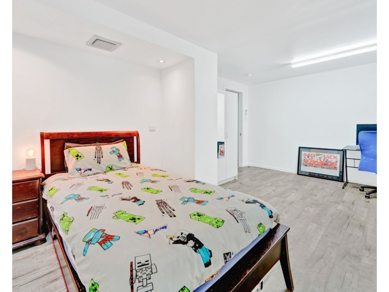 114 Biggs Avenue, Beachmere QLD 4510