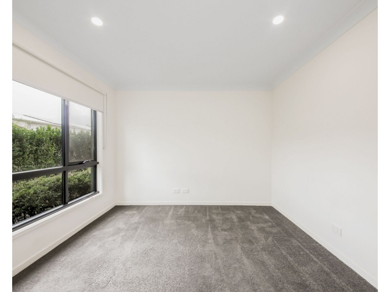 57 Hill Drive, Pimpama QLD 4209