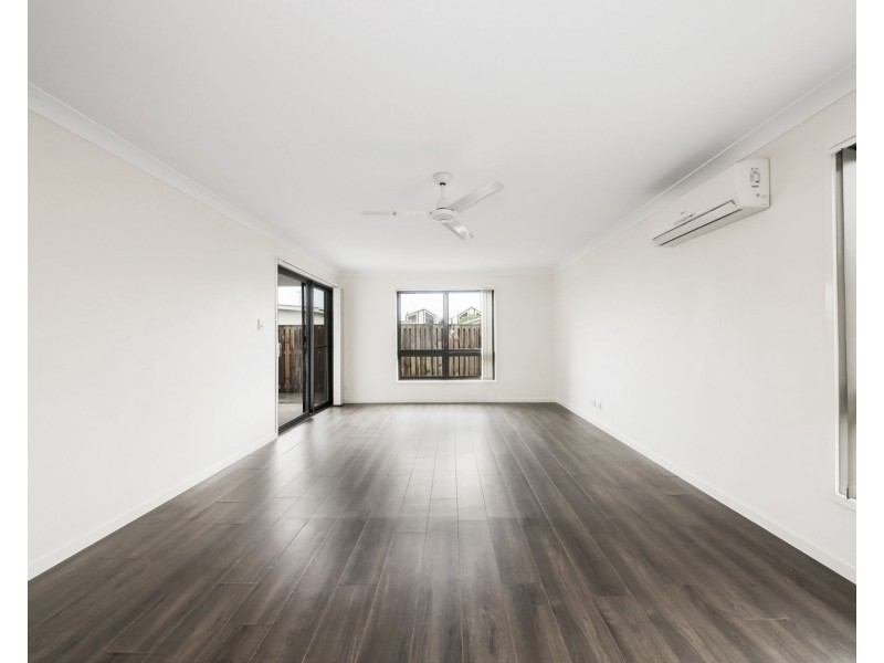 57 Hill Drive, Pimpama QLD 4209