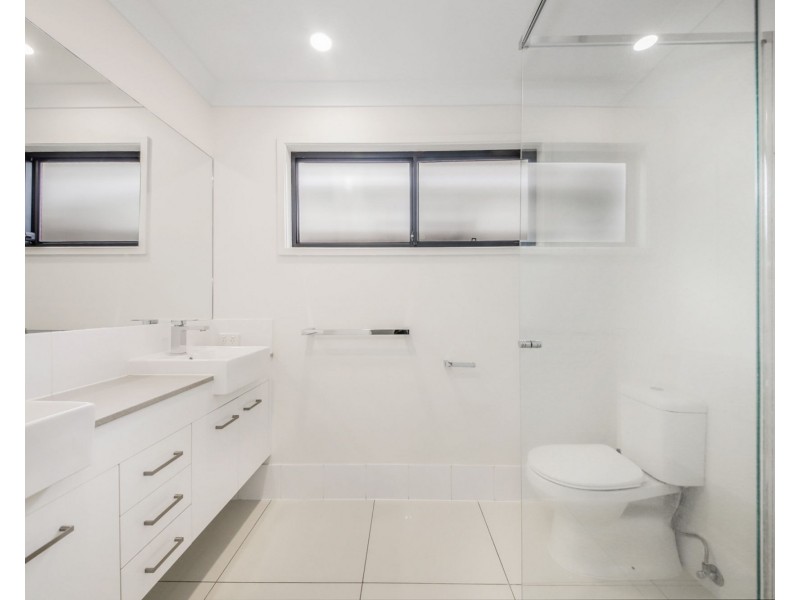 57 Hill Drive, Pimpama QLD 4209