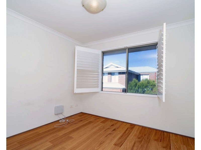 4/8 Forster Avenue, Lathlain WA 6100