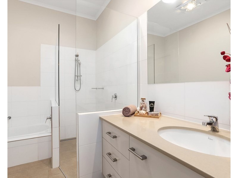 29 Cramond St, Wilston QLD 4051